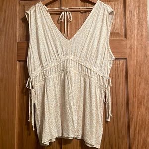 🔥2 for $10🔥 NWT Maurice’s white and tan cheetah print tank